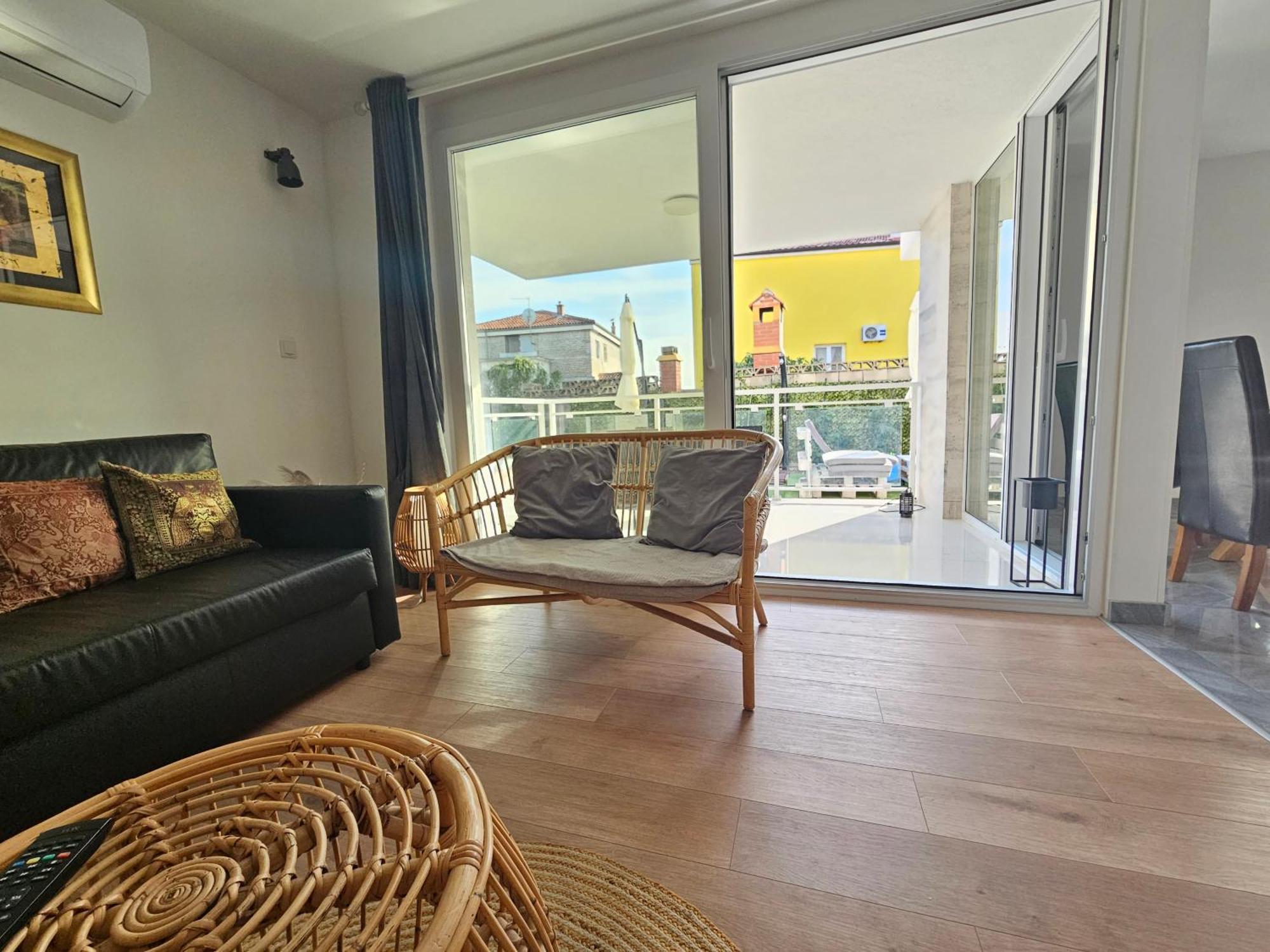 Vila Regina Apartment Rex With Swimming Pool 제제라 외부 사진
