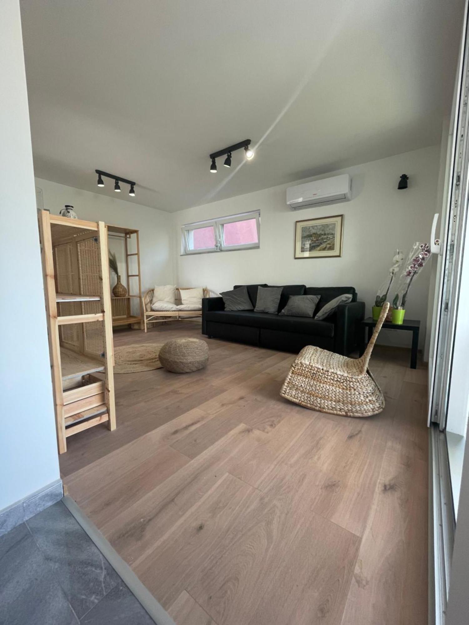 Vila Regina Apartment Rex With Swimming Pool 제제라 외부 사진